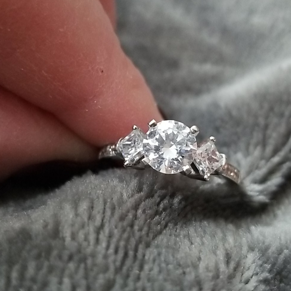 CZ RING Vendor Sample Cubic Zirconia SIZE 7